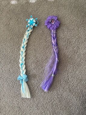 Braided Hair Clip Sets - One is for Elsa, Frozen
one is for Isabela, Encanto